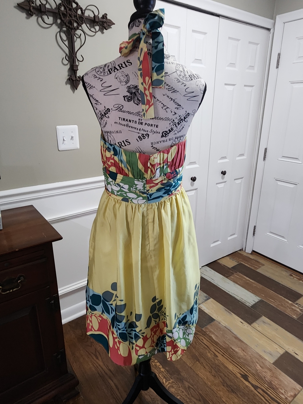 Max & Cleo Halter Floral Fit-and-Flare Sundress in Yellow and Coral Size 10 - Picture 3 of 4